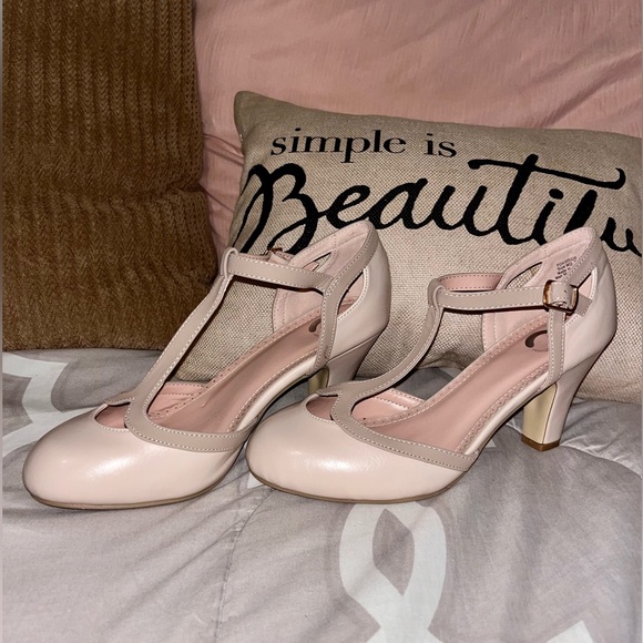 Mary Janes by Journee Collection. Size is 7 1/2W. - Picture 1 of 8